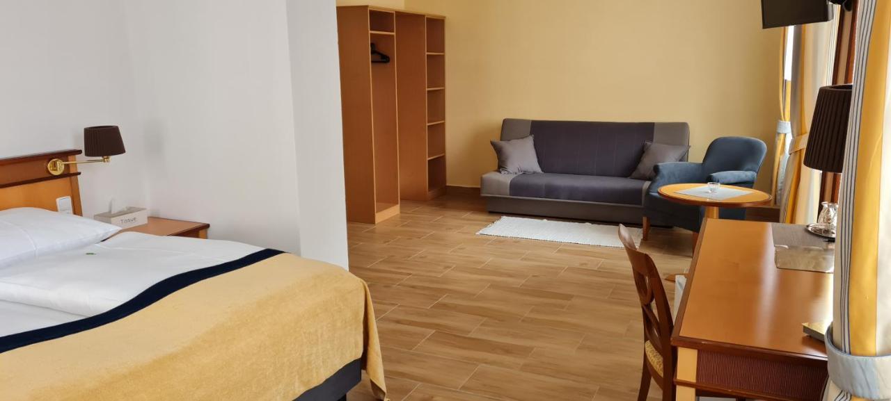 Pension Elektra Mariánské Lázně Екстериор снимка